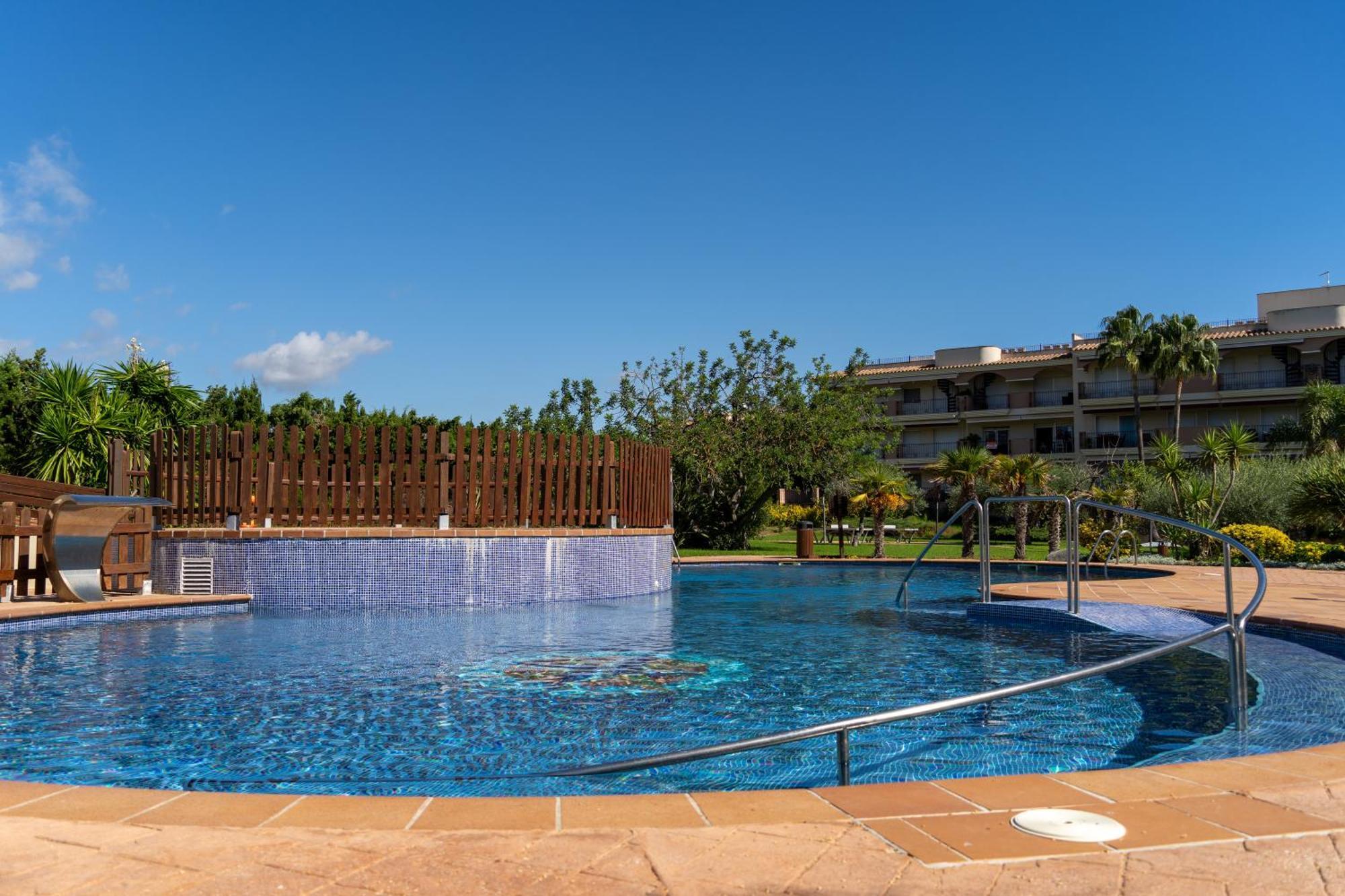 Golden Beach Apartamentos Sant Carles De La Rapita Exterior photo