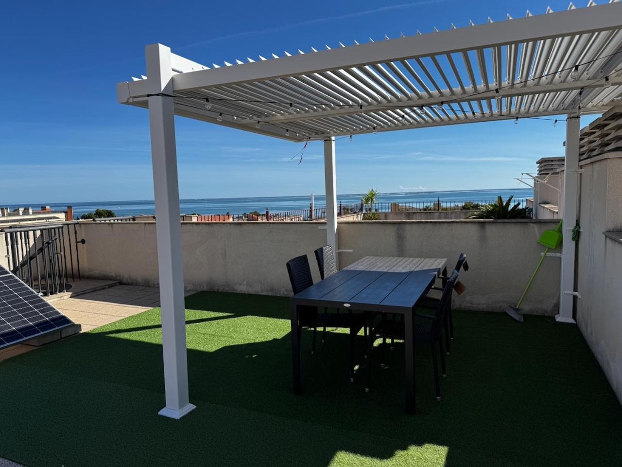 Golden Beach Apartamentos Sant Carles De La Rapita Exterior photo